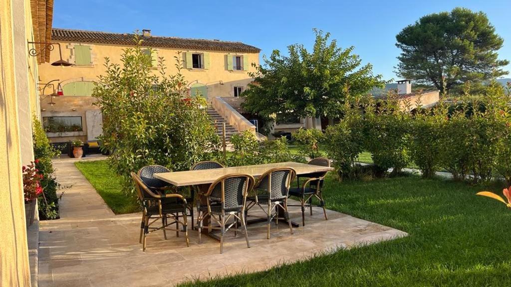 Domaine Des Francobelges - Appartements Lauris Bagian luar foto