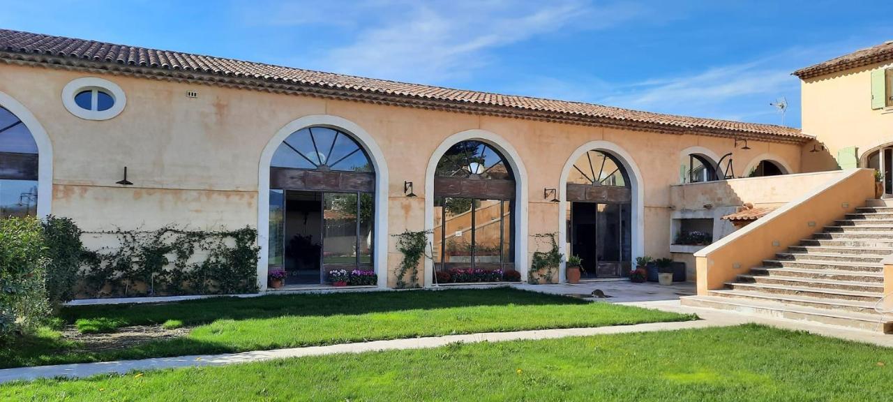 Domaine Des Francobelges - Appartements Lauris Bagian luar foto
