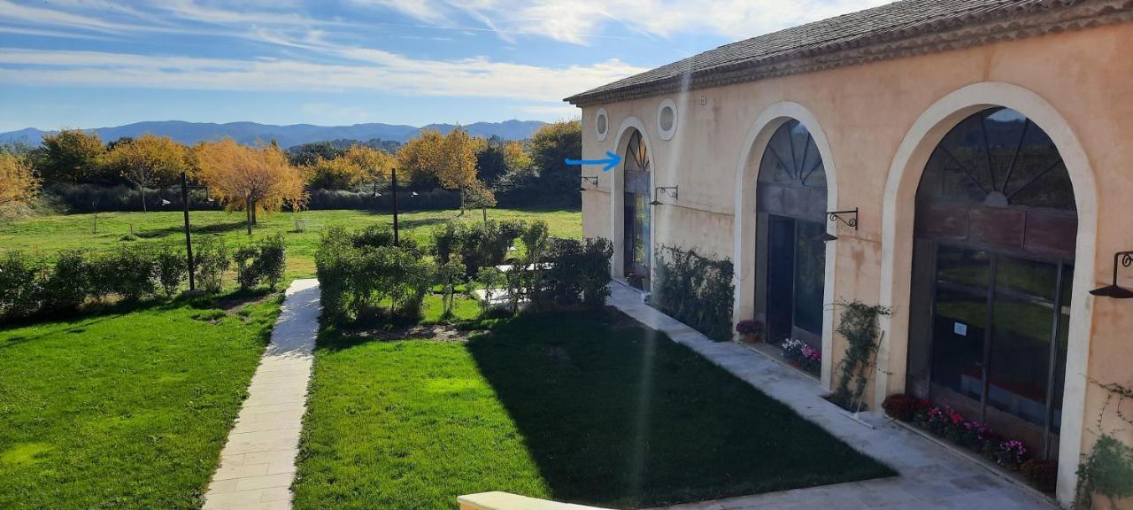 Domaine Des Francobelges - Appartements Lauris Bagian luar foto