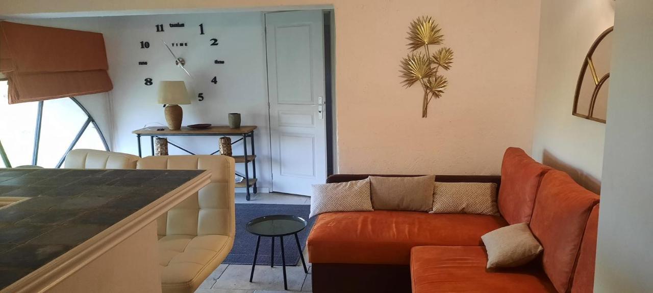 Domaine Des Francobelges - Appartements Lauris Bagian luar foto