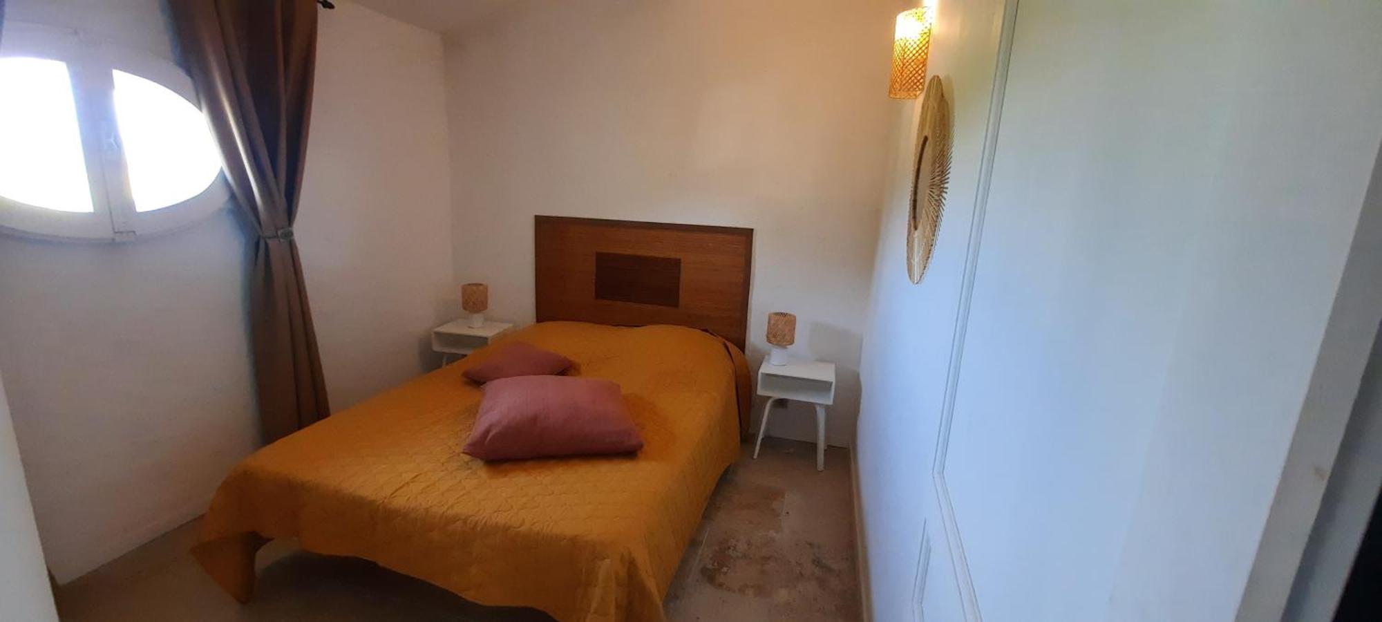 Domaine Des Francobelges - Appartements Lauris Ruang foto