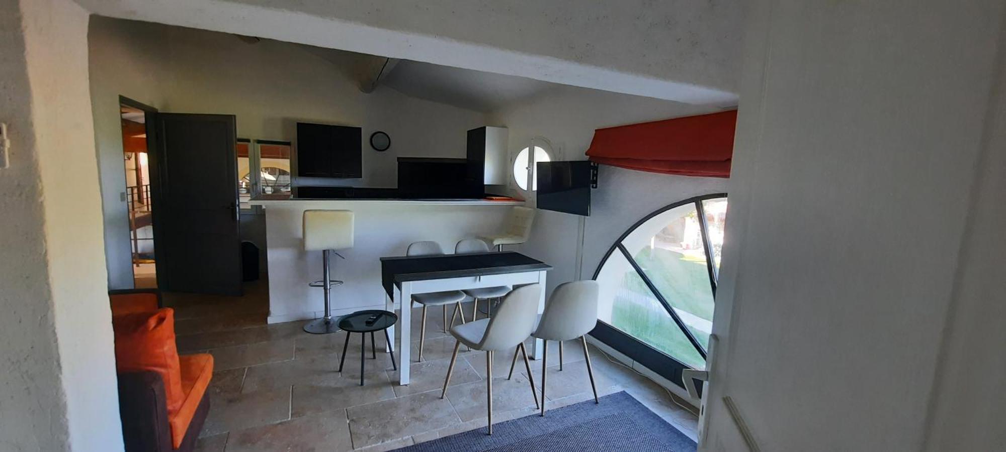 Domaine Des Francobelges - Appartements Lauris Ruang foto